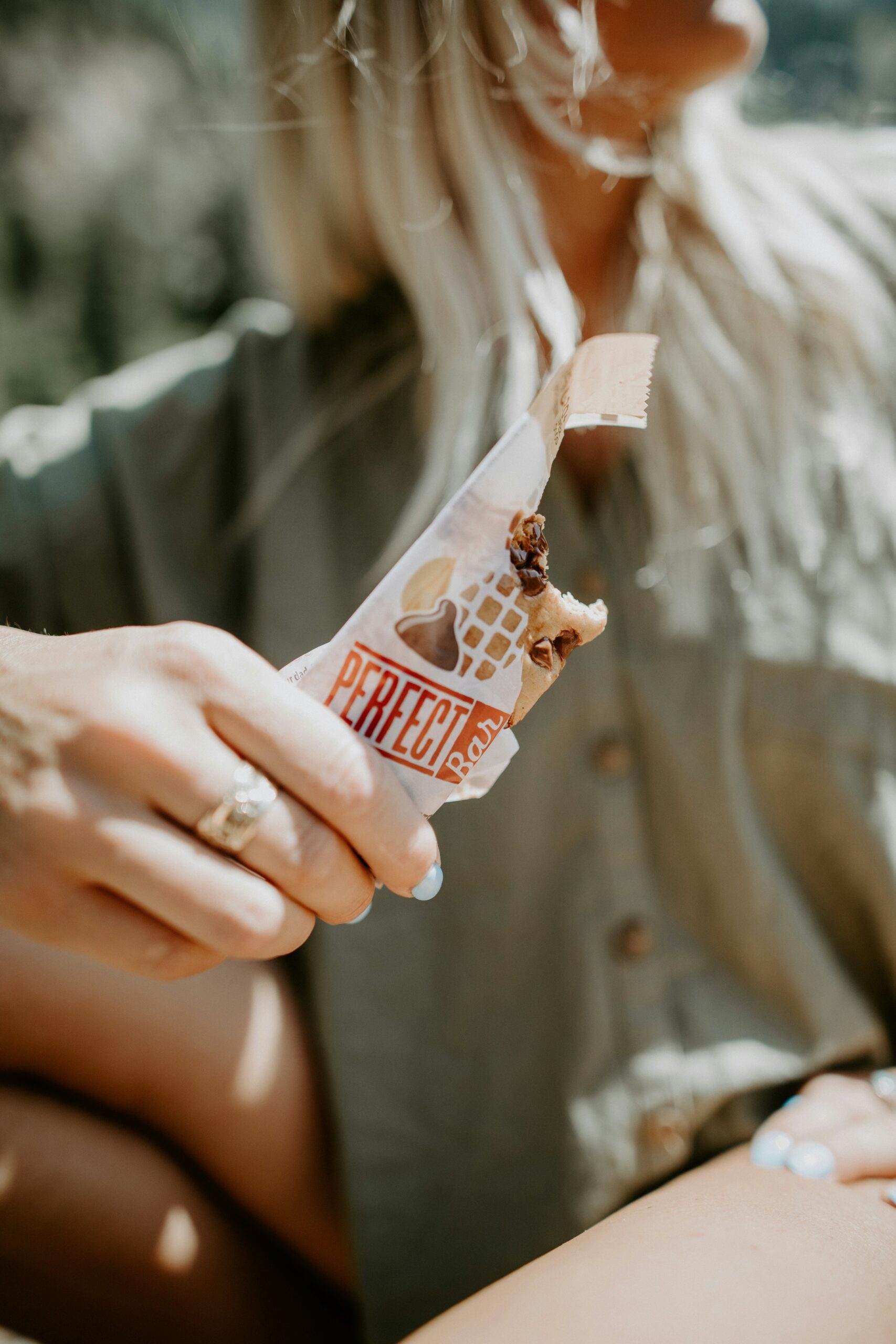 Les 5 meilleurs snacks protéinés à apporter en backpack!
